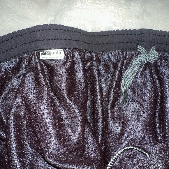 NWOT! Men’s Black Patagonia Swim Trunks - Picture 5 of 8